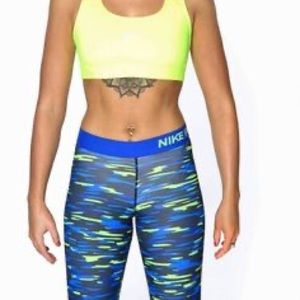 5 x $20 Nike pro Capri leggings colorful camouflage